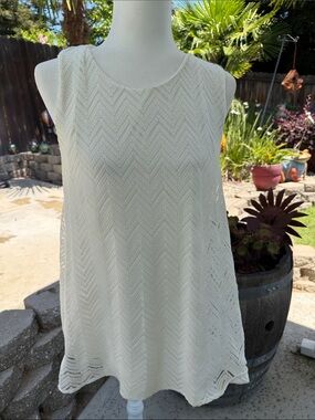 Vince Camuto Cream Crochet Chevron Tank Top